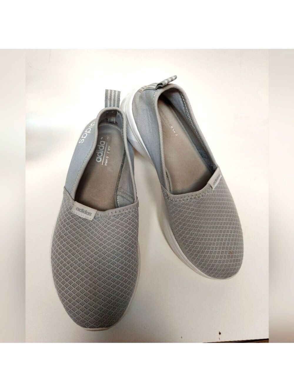 Adidas Pre-owned Memory Foam Lite Slip-On Sneakers. Size US-6